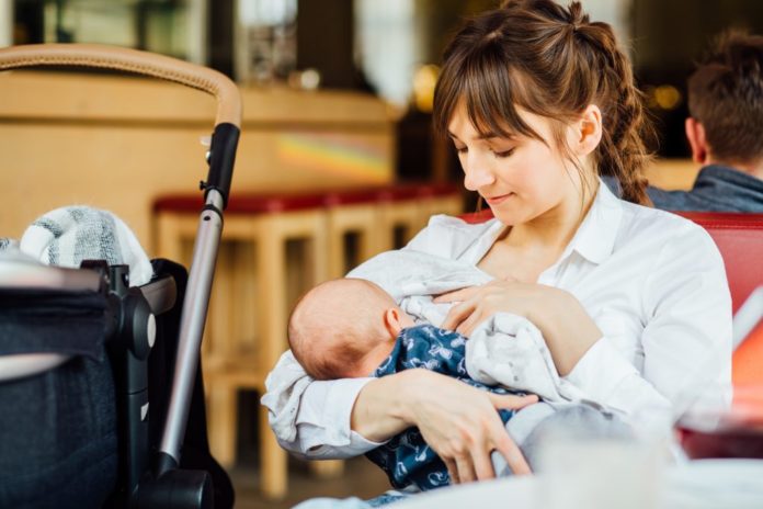Samen Zwanger - 'Borstvoeding geven Dat moet overal kunnen, ook in een winkel'