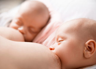 Borstvoeding geven aan twee- of meerlingen Samen Zwanger - Borstvoeding geven aan twee- of meerlingen