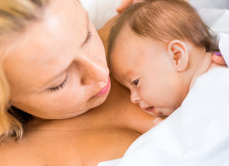 Knuffelen met je baby Samen Zwanger - Knuffelen met je baby