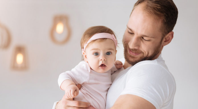 Postnatale depressie: mannen krijgen het ook Samen Zwanger - Postnatale depressie mannen krijgen het ook