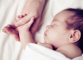Volgend jaar vijf dagen verlof voor kersverse vader Samen Zwanger - Volgend jaar vijf dagen verlof voor kersverse vader