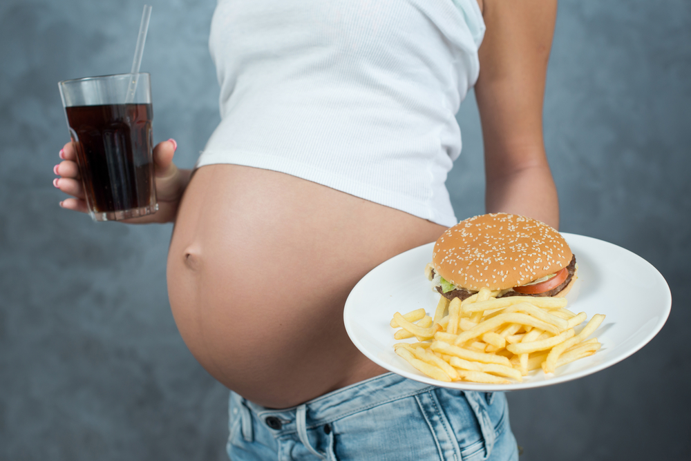 Samen Zwanger - Artsen waarschuwen meer problemen bij bevallingen door ongezonde levensstijl
