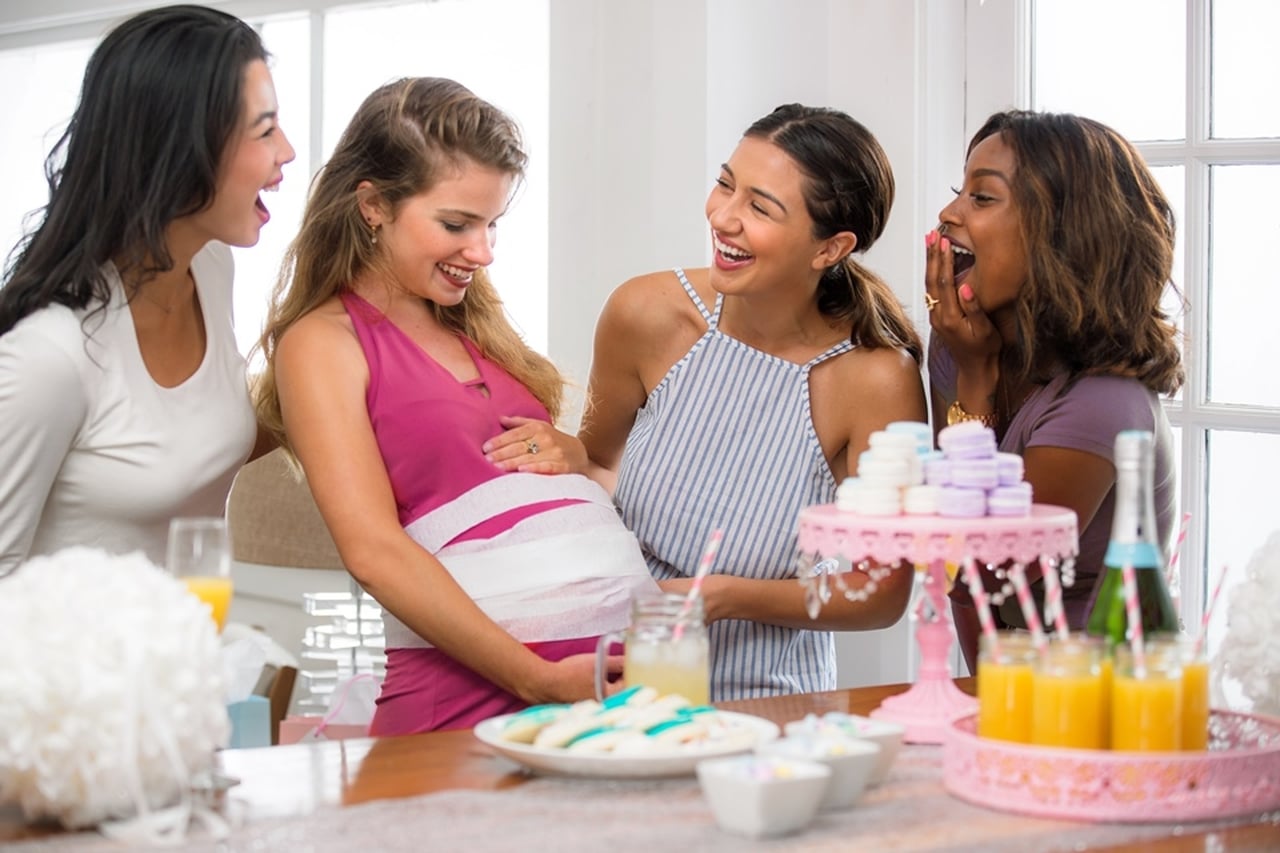 Samen Zwanger - Babyshowers worden steeds groter 'zwangerschap mag echt gevierd worden'
