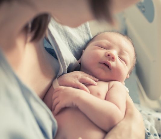 Slaap bij baby’s (0-6 maanden), hoe zit dat?