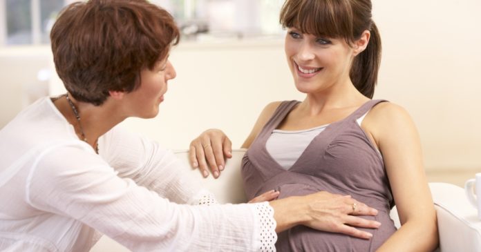 Samen Zwanger - Gezamenlijk artikel gynaecoloog en verloskundige over thuisbevalling in Trouw