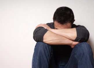 Ook vaders hebben depressie na geboorte kind: ‘Grote risico’s’ Samen Zwanger - Ook vaders hebben depressie na geboorte kind 'Grote risico's'