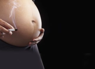 Roken tijdens zwangerschap doodt jaarlijks 60 baby’s: klopt dit wel? Samen Zwanger - Roken tijdens zwangerschap doodt jaarlijks 60 baby's klopt dit wel