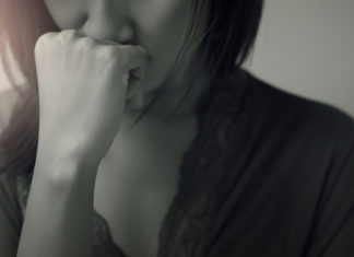 Sam (27) kon niet praten over haar miskraam: ‘Het voelde alsof ik me aanstelde’ Samen Zwanger - Sam (27) kon niet praten over haar miskraam