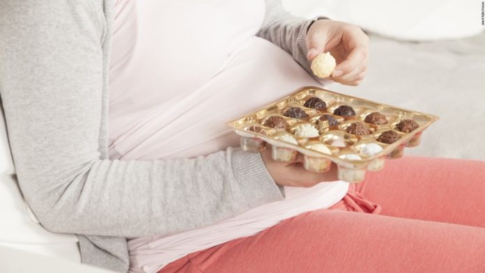 Samen Zwanger - 'Veel suiker tijdens de zwangerschap vergroot kans op kind met allergie'