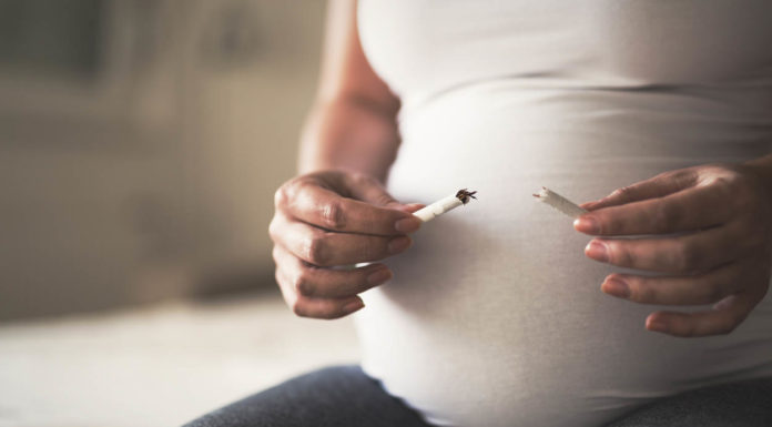Zo help je een zwangere te stoppen met roken Samen Zwanger - Zo help je een zwangere te stoppen met roken