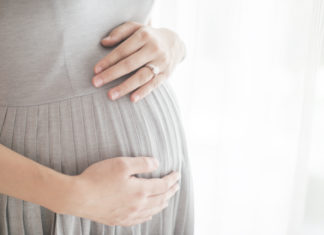 Zwangere Roos kreeg geen vast contract: ‘Kom voor jezelf op, vrouwen!’ Samen Zwanger - Zwangere Roos kreeg geen vast contract 'Kom voor jezelf op, vrouwen!'