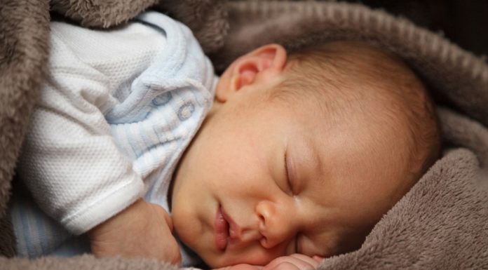 Baby in bed is onveilig Samen Zwanger - Baby in bed is onveilig