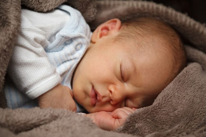 Samen Zwanger - Baby in bed is onveilig