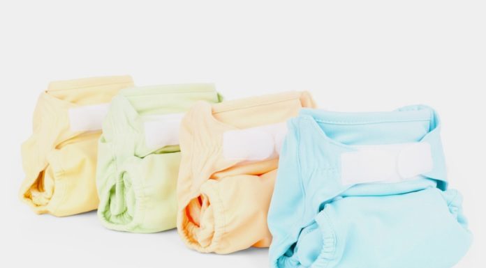 Toestemming van je baby voor het verschonen van de luier Samen Zwanger - Toestemming van je baby voor het verschonen van de luier