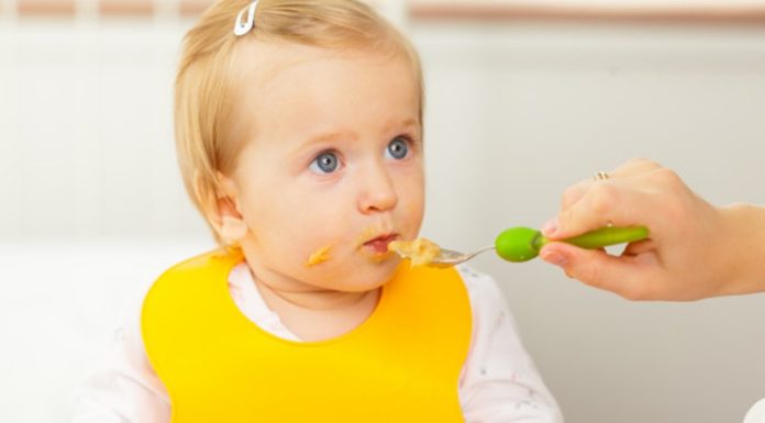 Tips om te voorkomen dat jouw baby een kieskeurige eter wordt Samen Zwanger - Tips om te voorkomen dat jouw baby een kieskeurige eter wordt