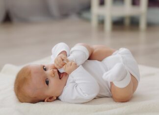 Ongelijkheid is bij baby’s al na een paar maanden zichtbaar Samen Zwanger - Ongelijkheid is bij baby's al na een paar maanden zichtbaar