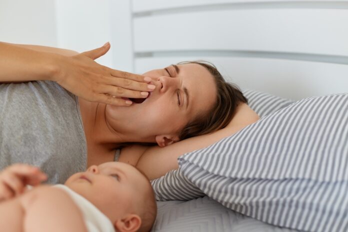 Samen Zwanger - Jonge moeders tot 7 jaar hogere biologische leeftijd door slaaptekort