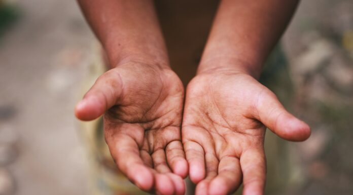 Wat doet armoede met de hersenen van kinderen? Samen Zwanger - Wat doet armoede met de hersenen van kinderen