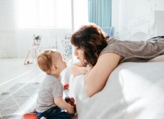 Experiment naar sociale interactie tussen een moeder en haar baby Samen Zwanger - Experiment naar sociale interactie tussen een moeder en haar baby